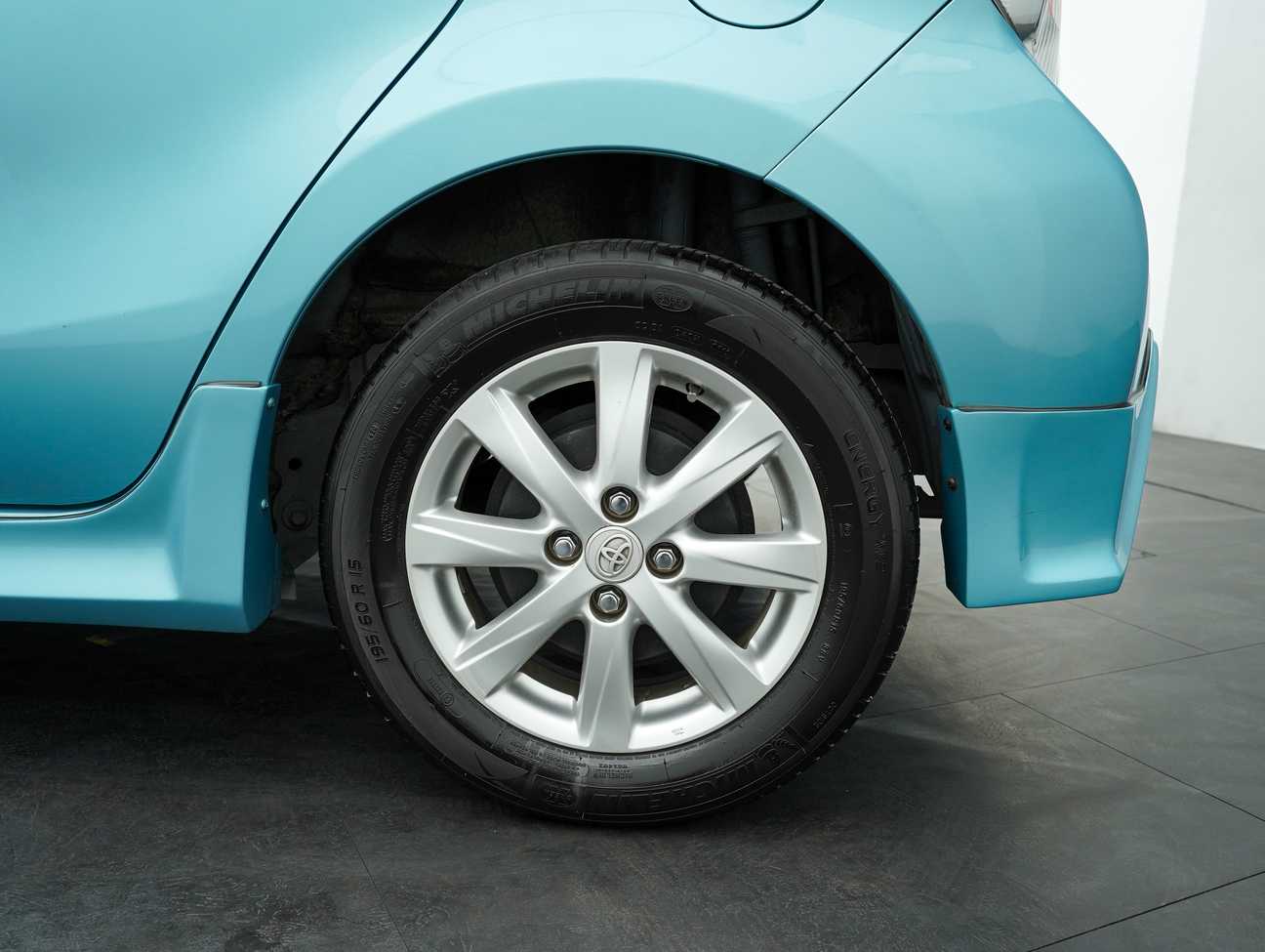 used 2013 Toyota Prius C Hybrid 1.5