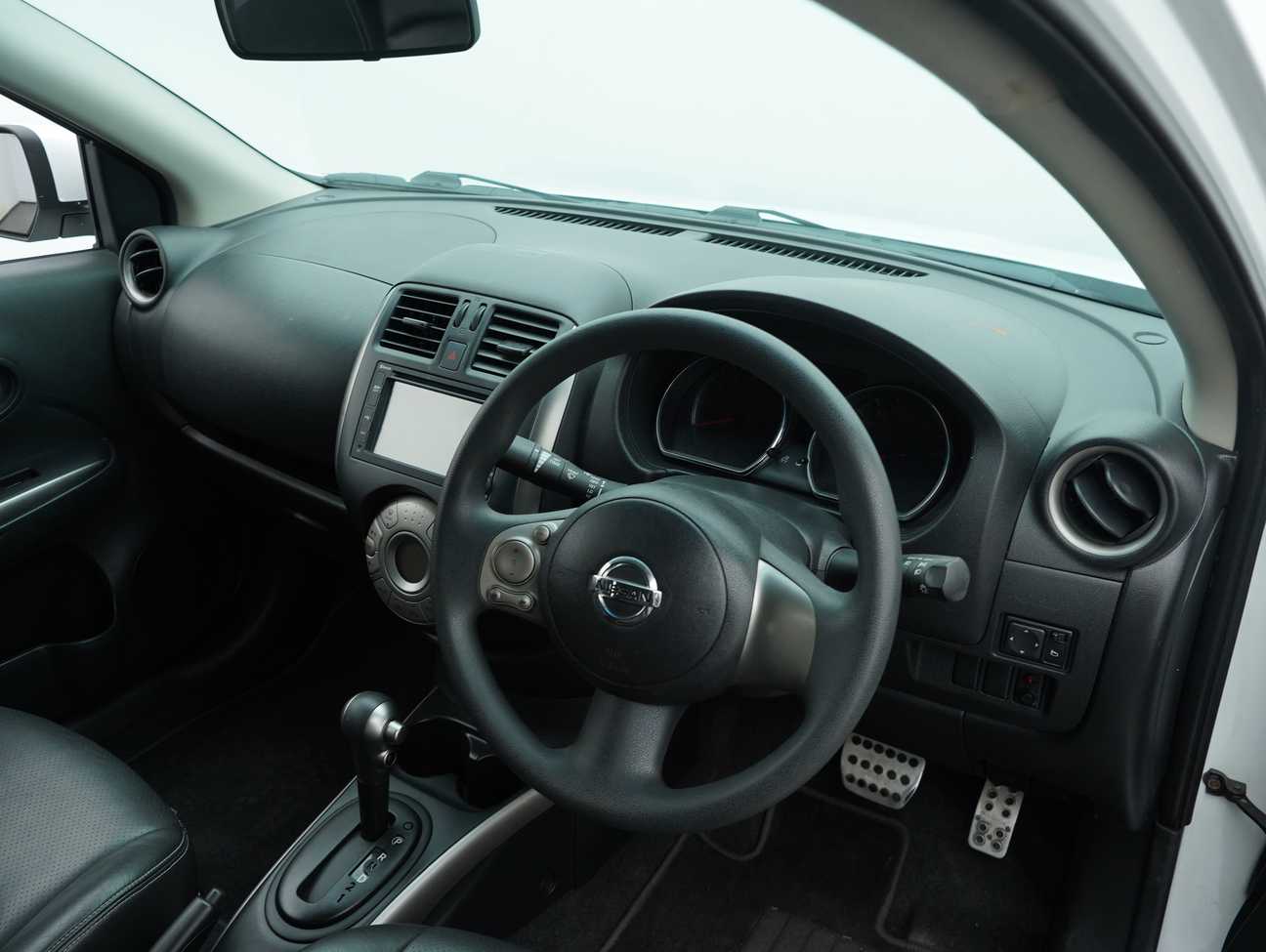 used 2013 Nissan Almera VL 1.5