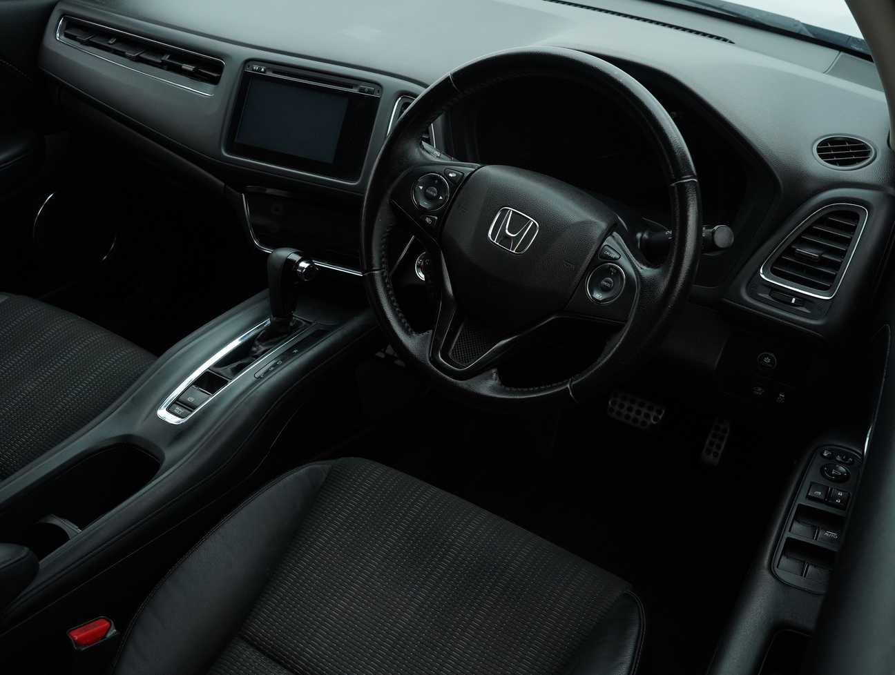 terpakai 2015 Honda HR-V V 1.8