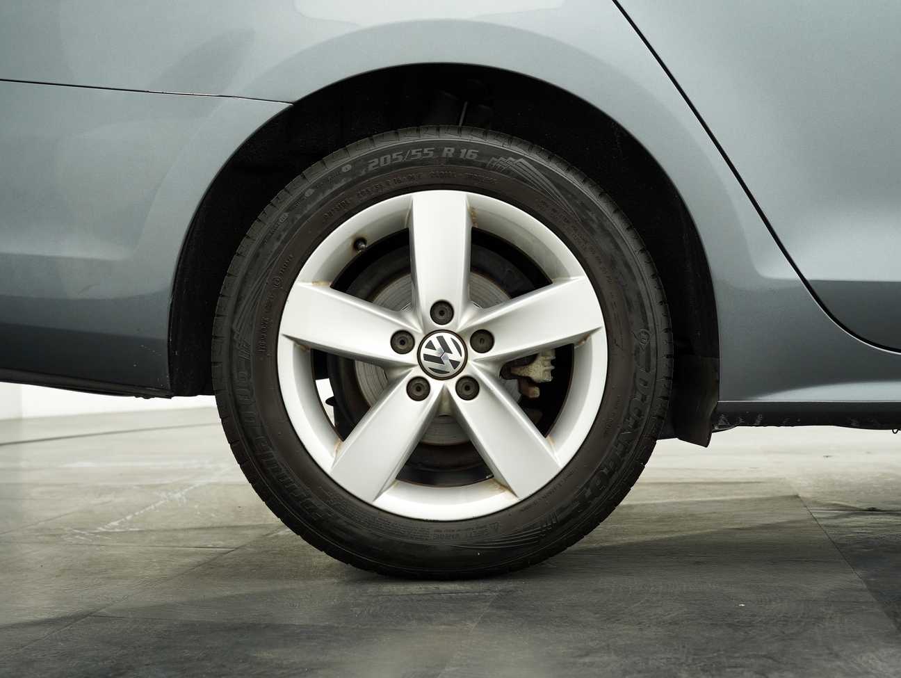 terpakai 2014 Volkswagen Jetta TSI 1.4