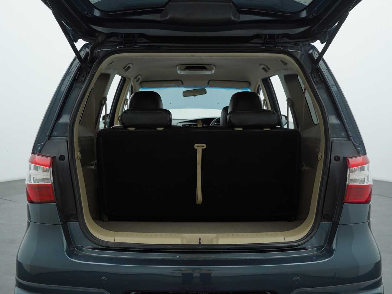 used 2013 Nissan Grand Livina Impul 1.8