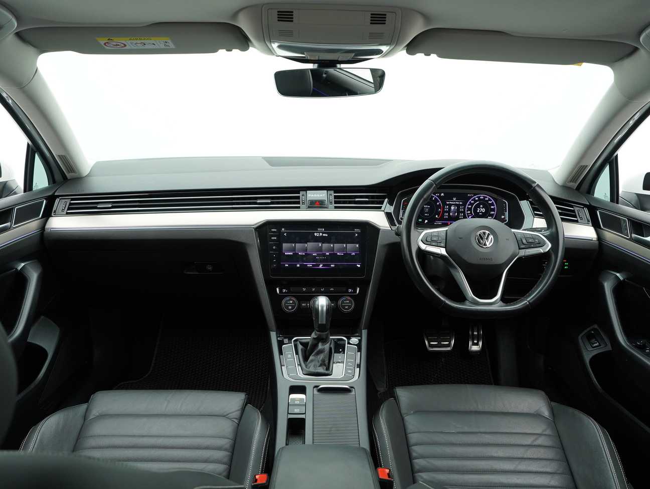 terpakai 2020 Volkswagen Passat Elegance 2.0