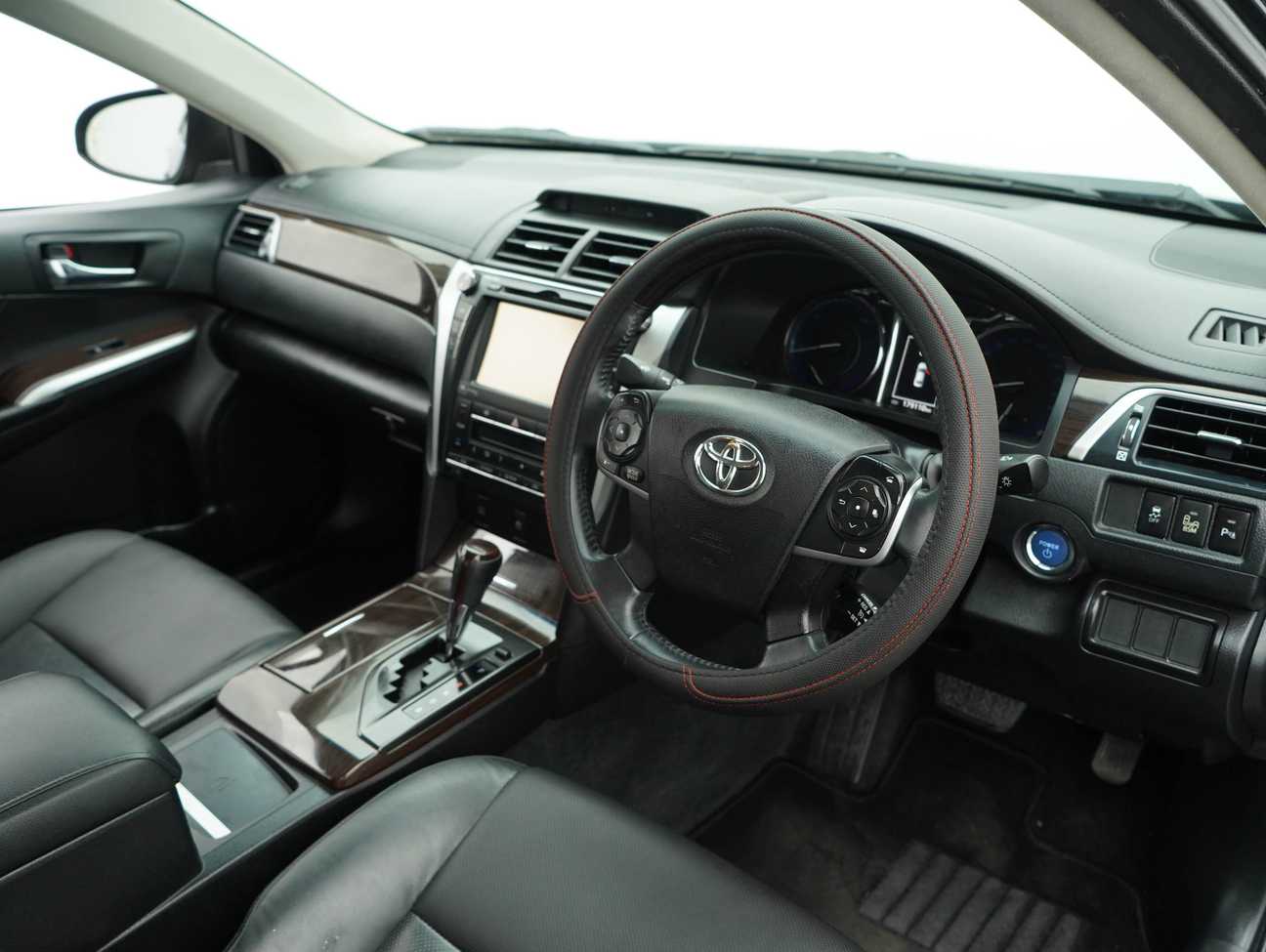 used 2016 Toyota Camry Hybrid Luxury 2.5