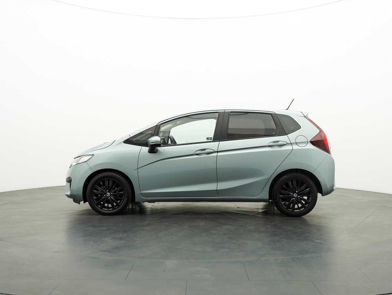 used 2016 Honda Jazz V 1.5
