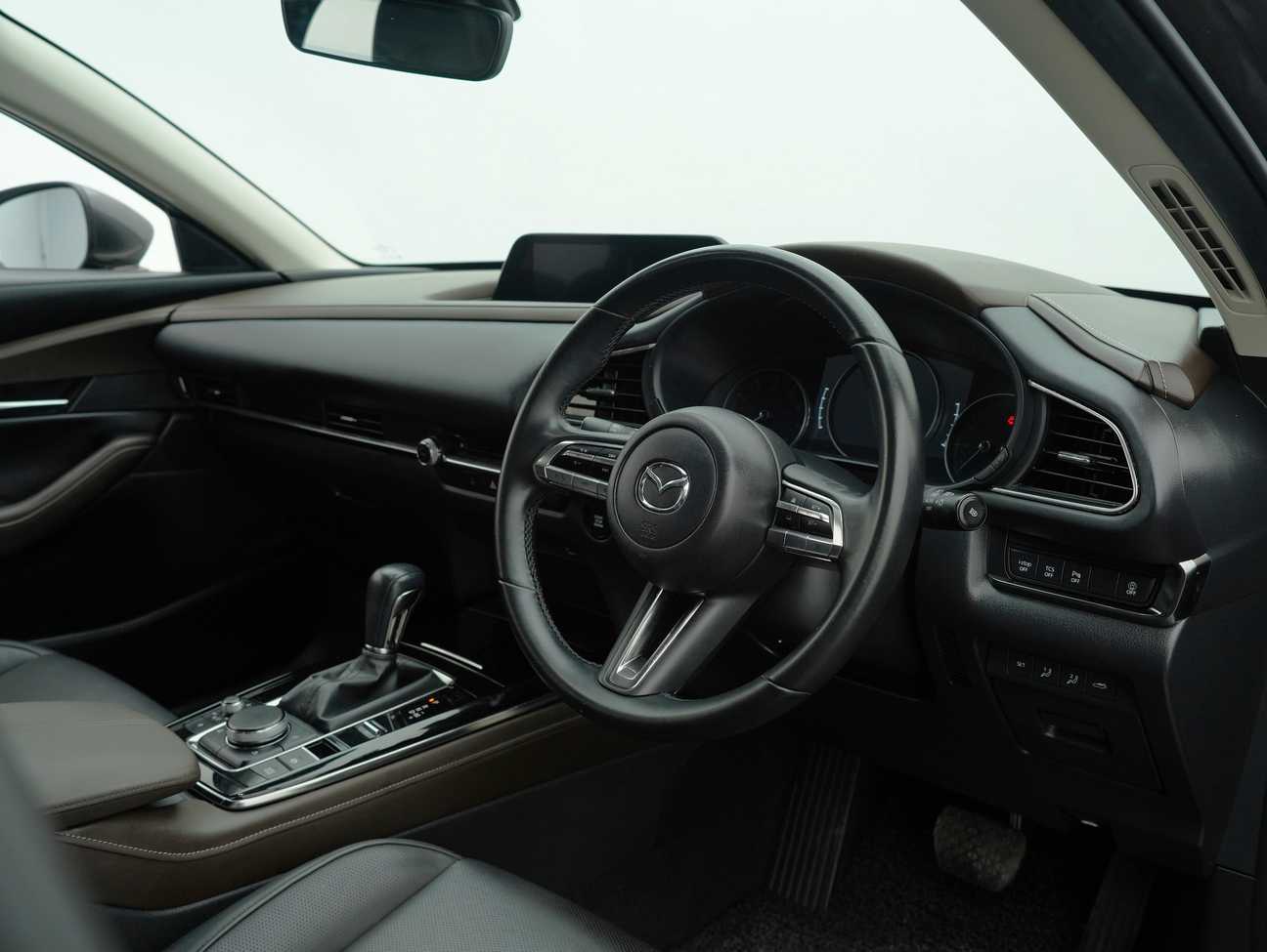 terpakai 2023 Mazda CX-30 SKYACTIV-G High Plus (Premium Paint) 2.0