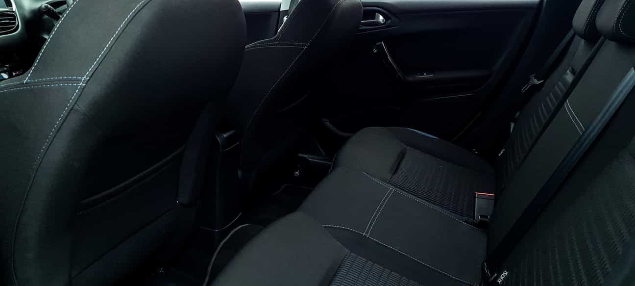 terpakai 2016 Peugeot 208 5-DOOR 1.6