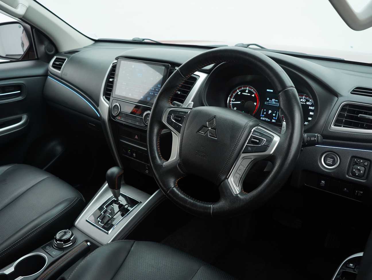 terpakai 2023 Mitsubishi Triton VGT Athlete Dual Cab 2.4