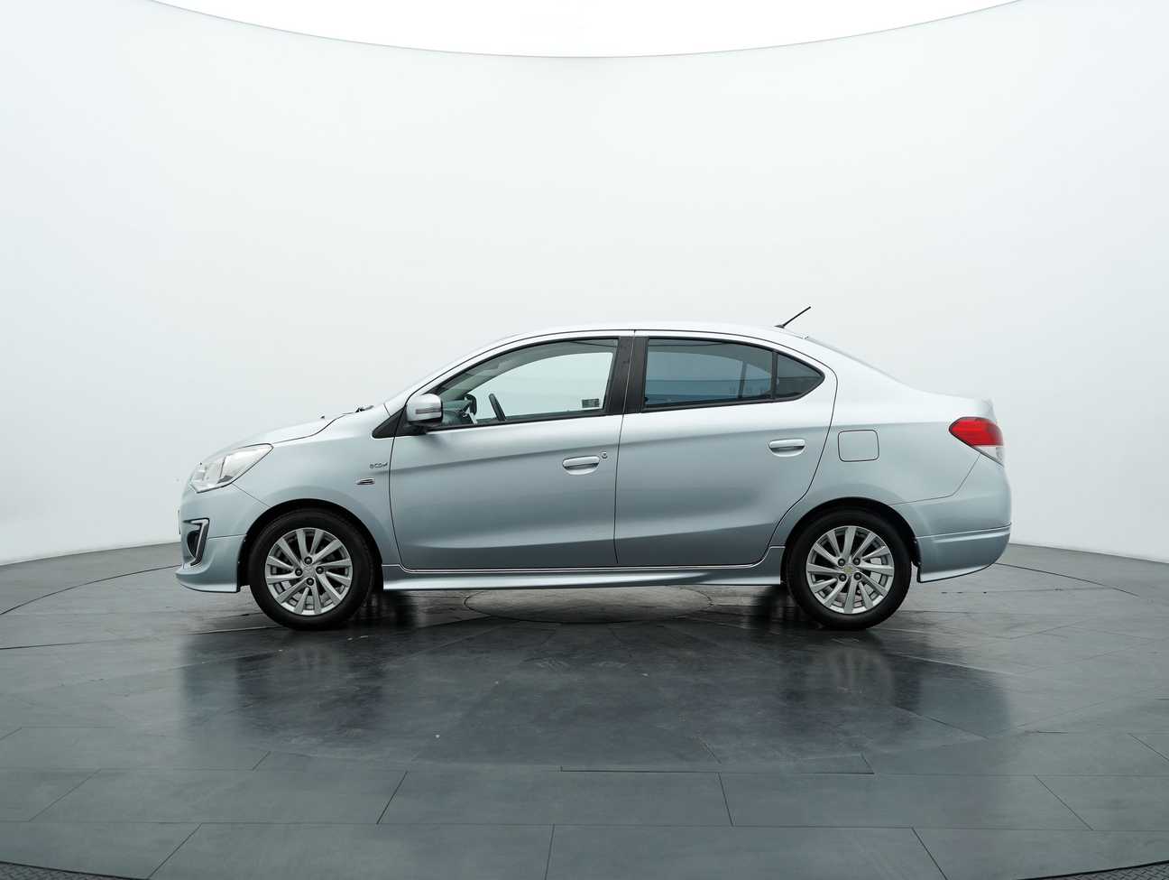 terpakai 2013 Mitsubishi Attrage SE 1.2
