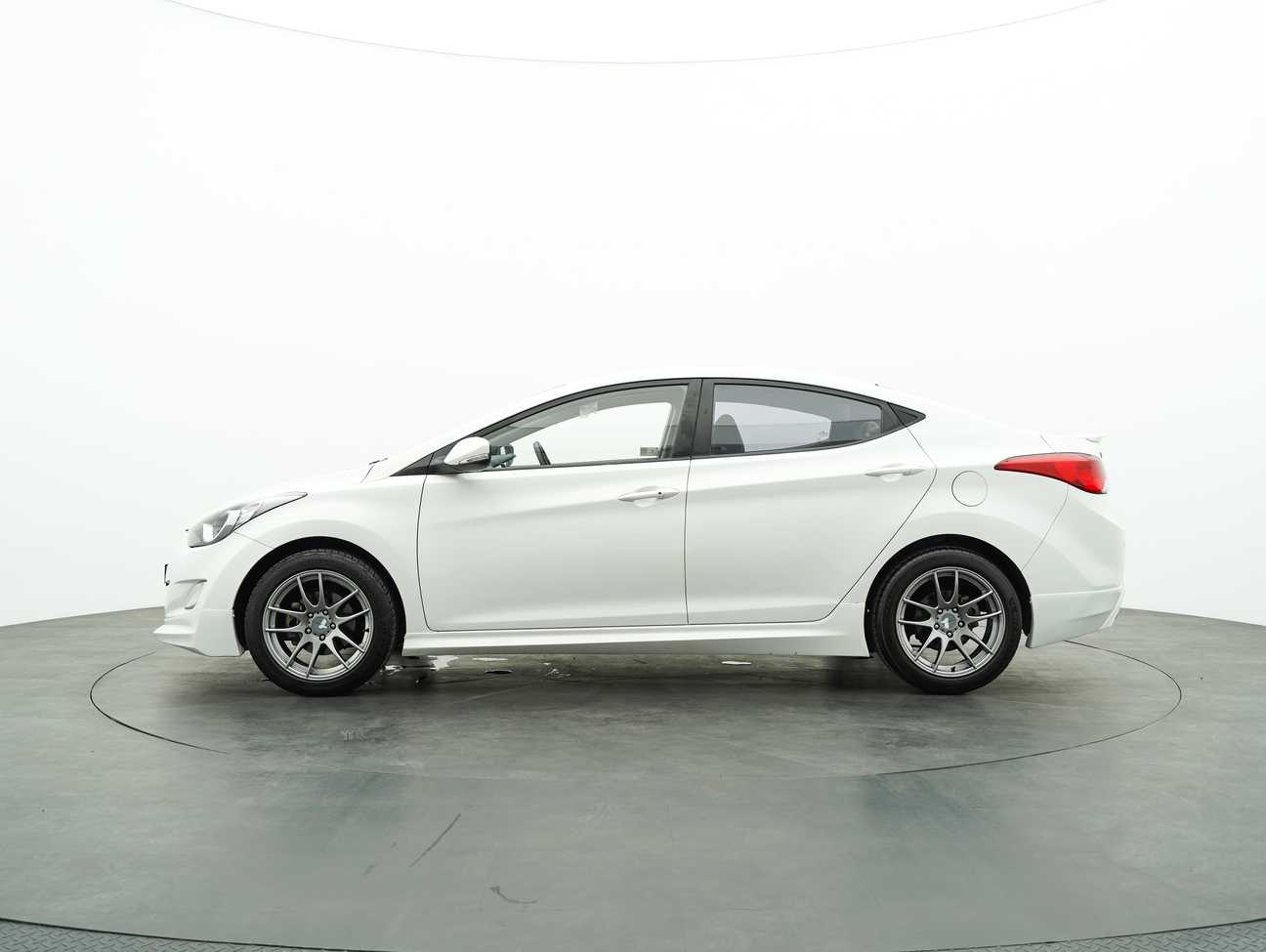 used 2014 Inokom ELANTRA  1.6