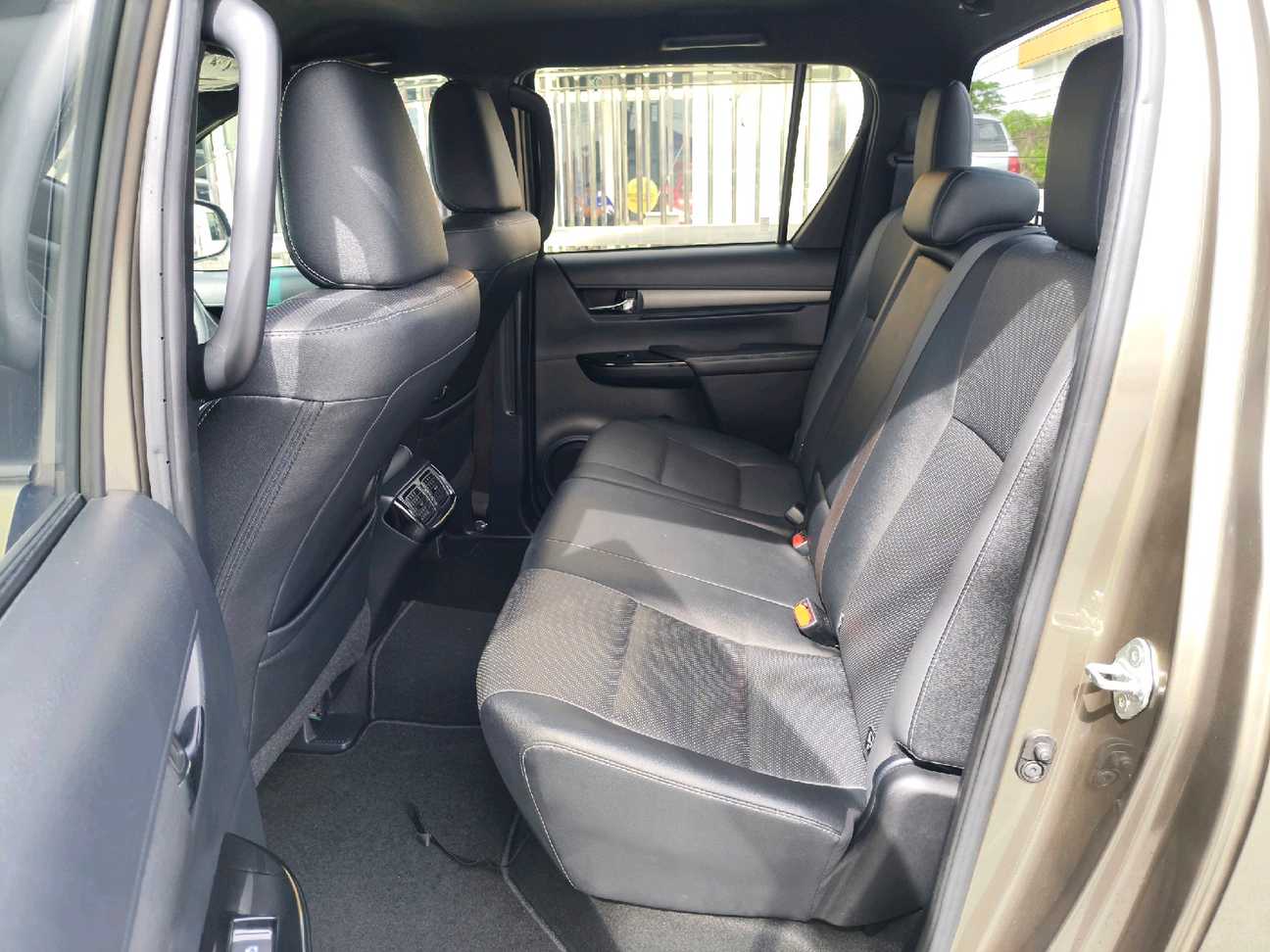 terpakai 2021 Toyota Hilux Rogue Dual Cab 2.8