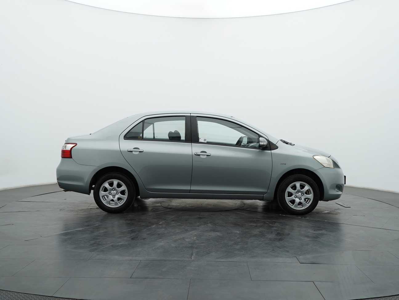 terpakai 2011 Toyota Vios E 1.5