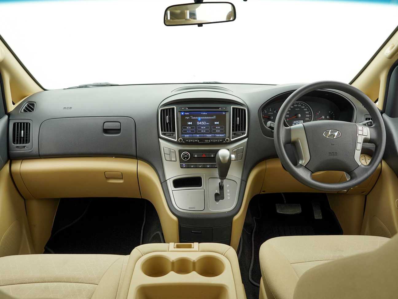 terpakai 2018 Hyundai Grand Starex Executive 2.5