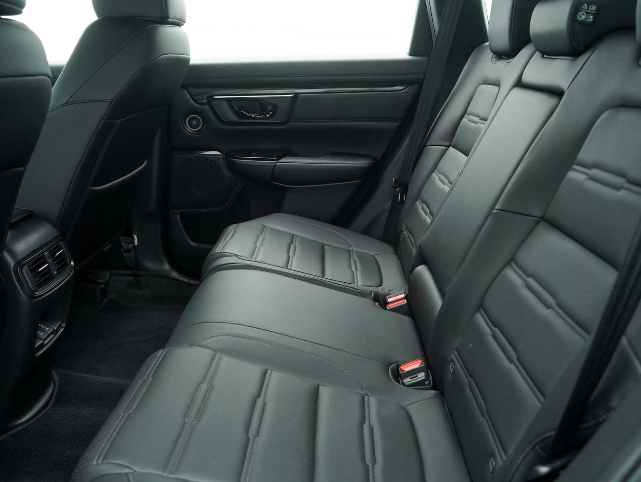 terpakai 2022 Honda CR-V Black Edition 1.5