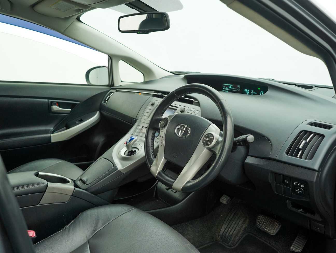 used 2012 Toyota Prius Luxury 1.8