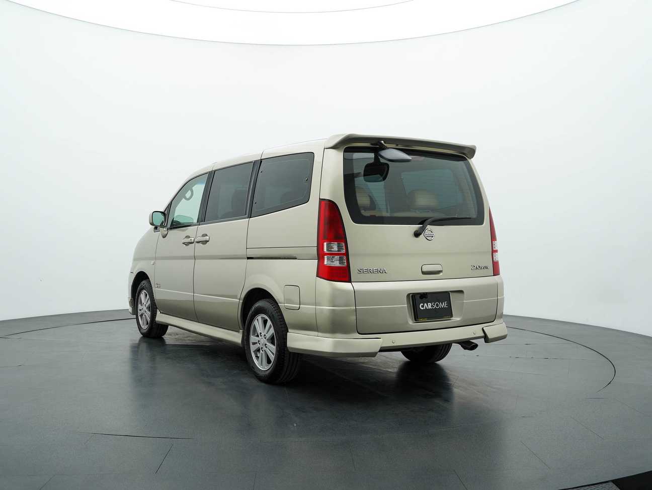 used 2011 Nissan Serena Comfort 2.0