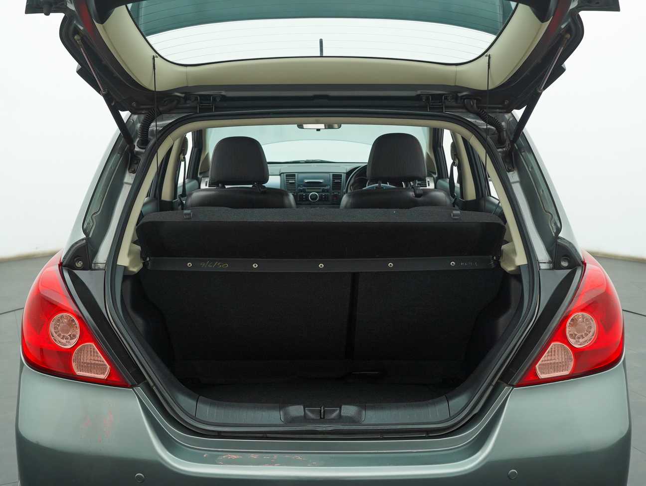 used 2007 Nissan Latio ST-L Sport 1.6