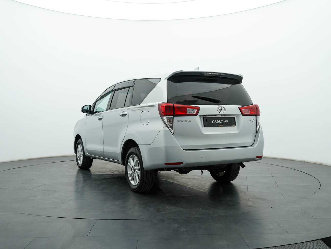 terpakai 2020 Toyota Innova G 2.0