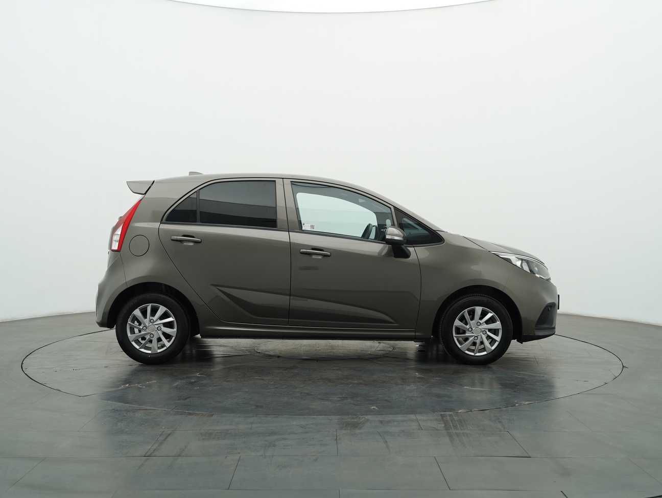 used 2020 Proton Iriz Standard 1.3