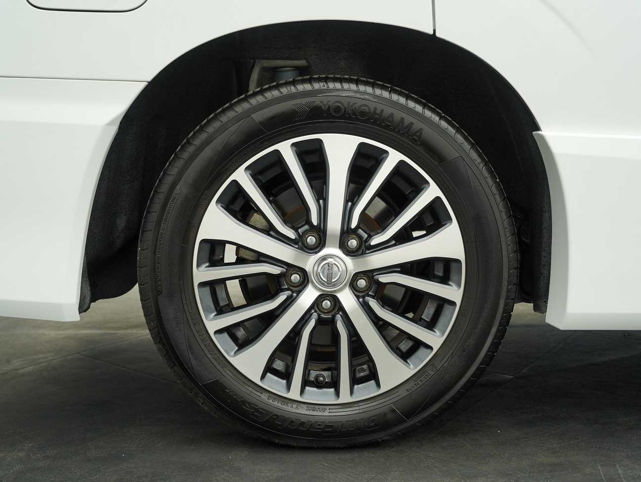 terpakai 2019 Nissan Serena S-Hybrid High-Way Star Premium 2.0