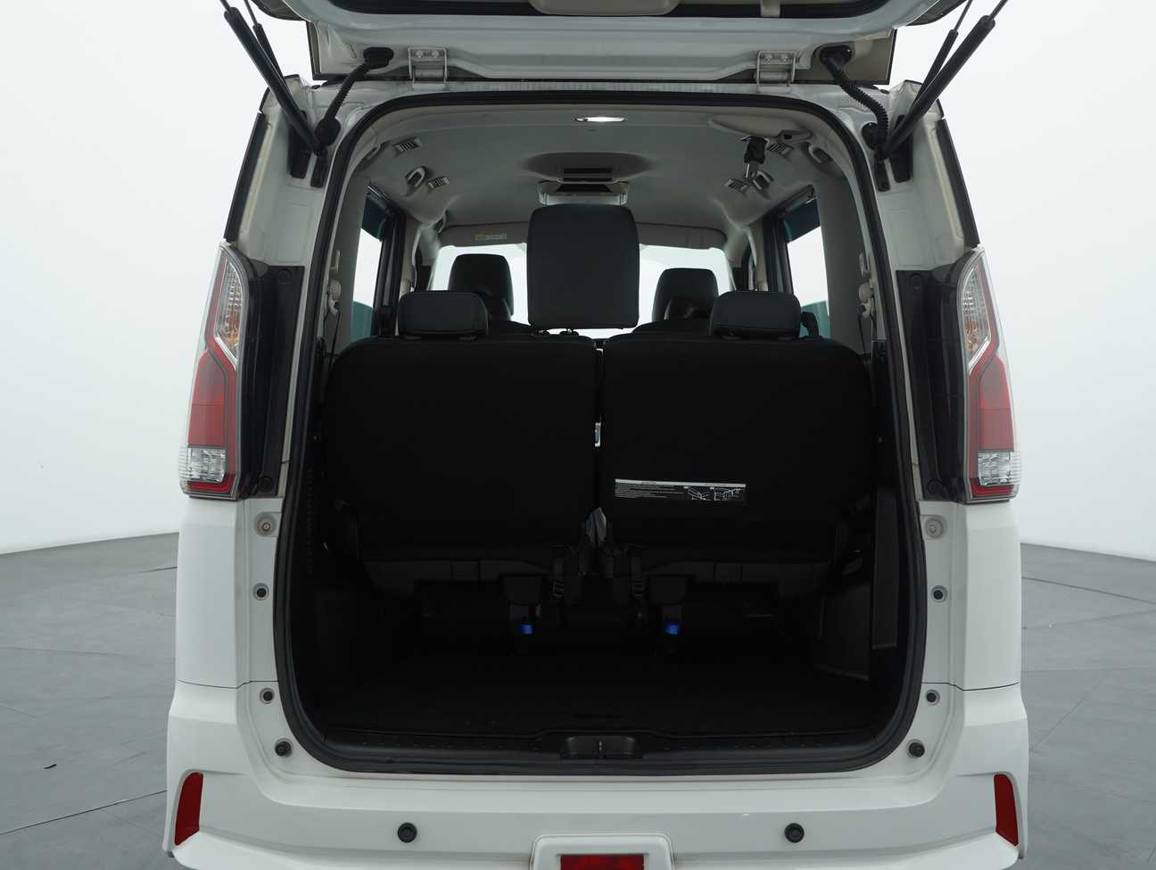 terpakai 2019 Nissan Serena S-Hybrid High-Way Star Premium 2.0