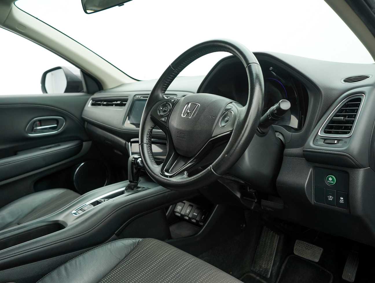 used 2015 Honda HR-V V 1.8