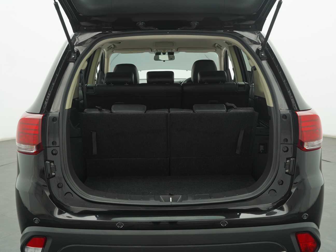 terpakai 2018 Mitsubishi Outlander  2.0