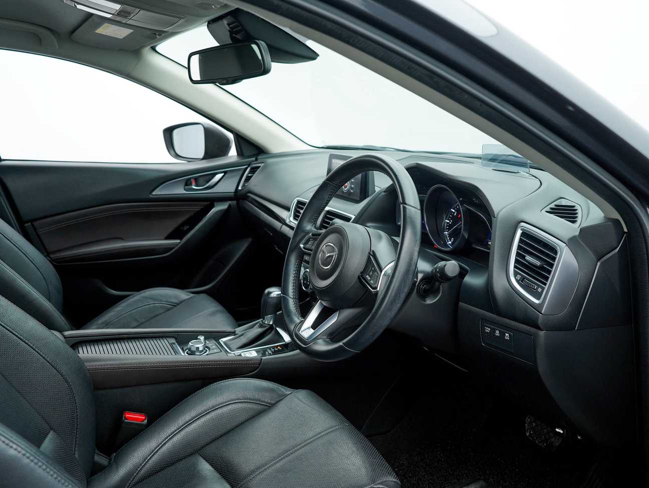 terpakai 2018 Mazda 3 SKYACTIV-G 2.0