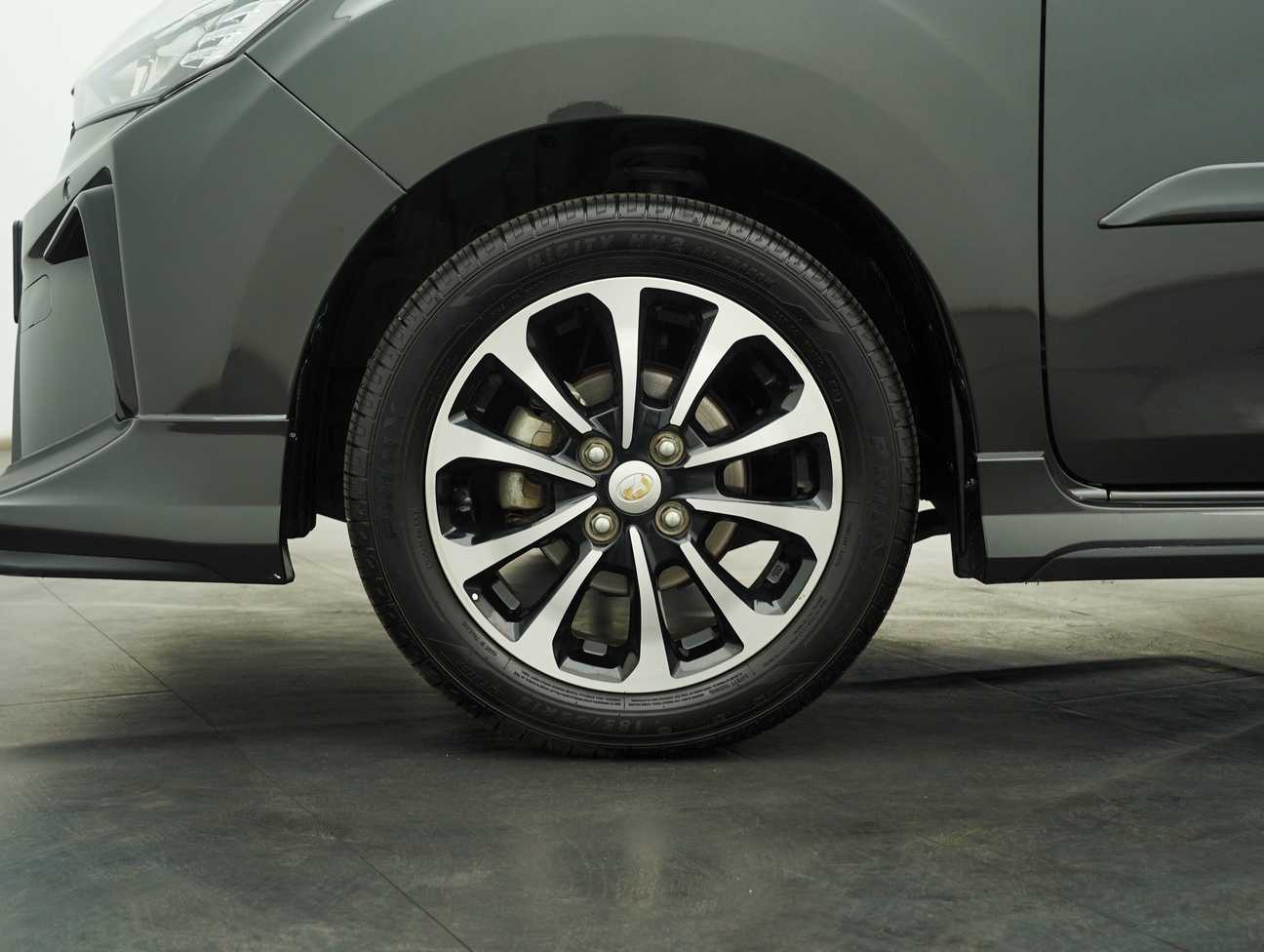 terpakai 2020 Perodua Bezza Advance 1.3