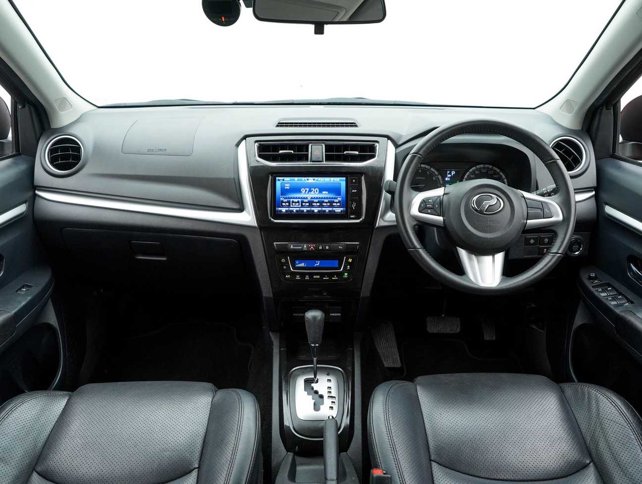 terpakai 2022 Perodua Aruz AV 1.5