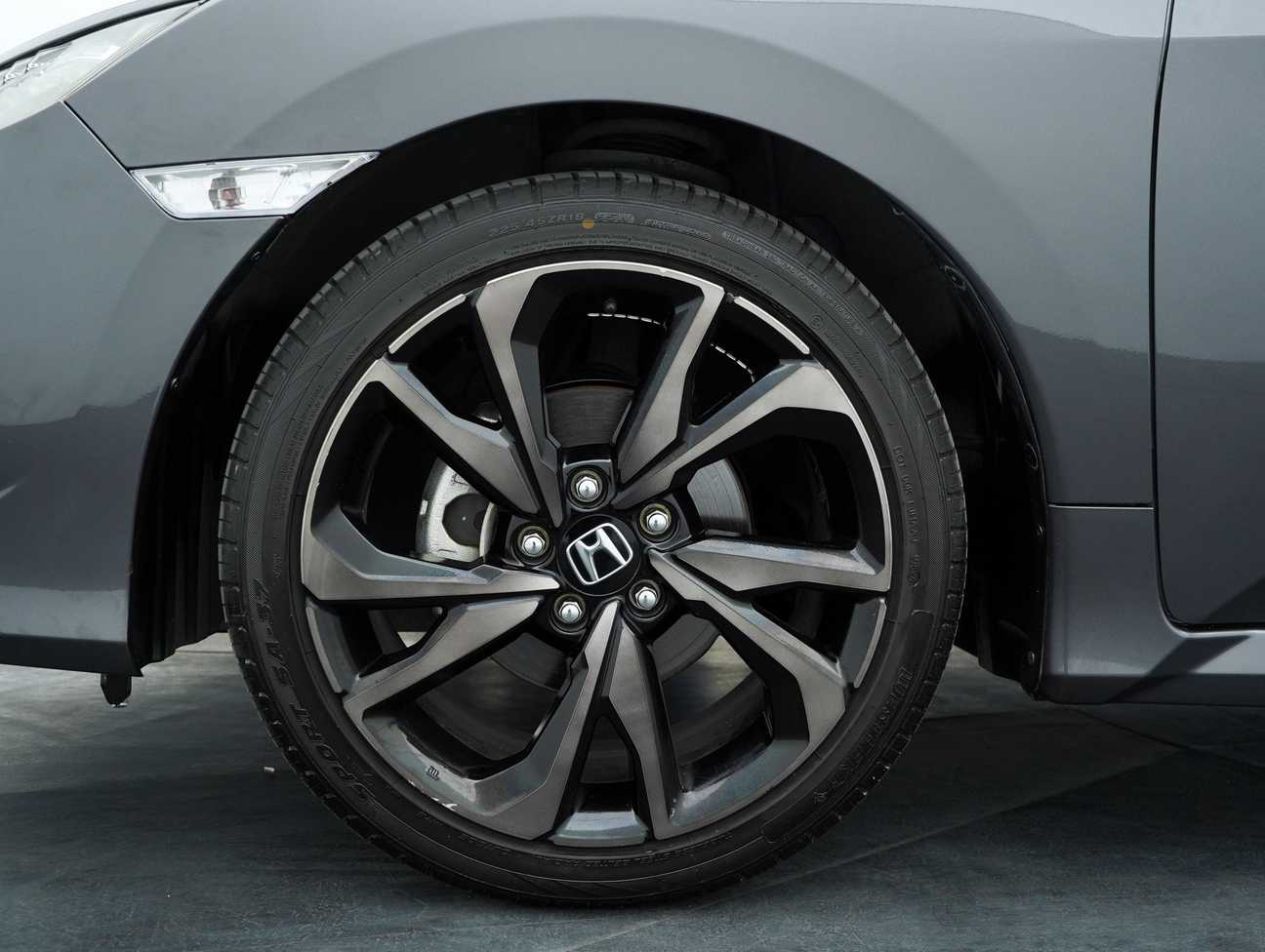 terpakai 2020 Honda Civic TC VTEC Premium 1.5
