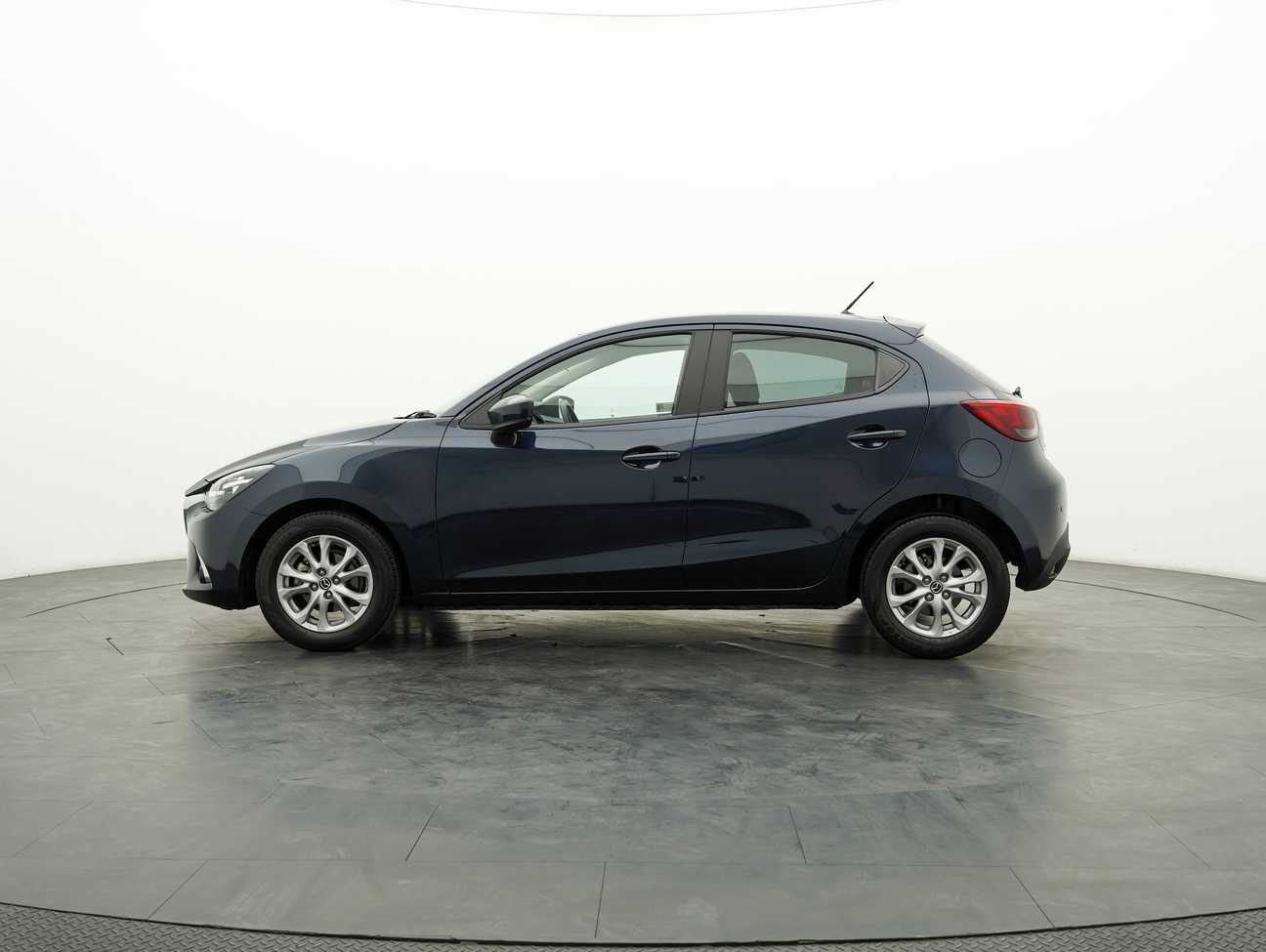 terpakai 2019 Mazda 2 SKYACTIV-G Mid Spec 1.5