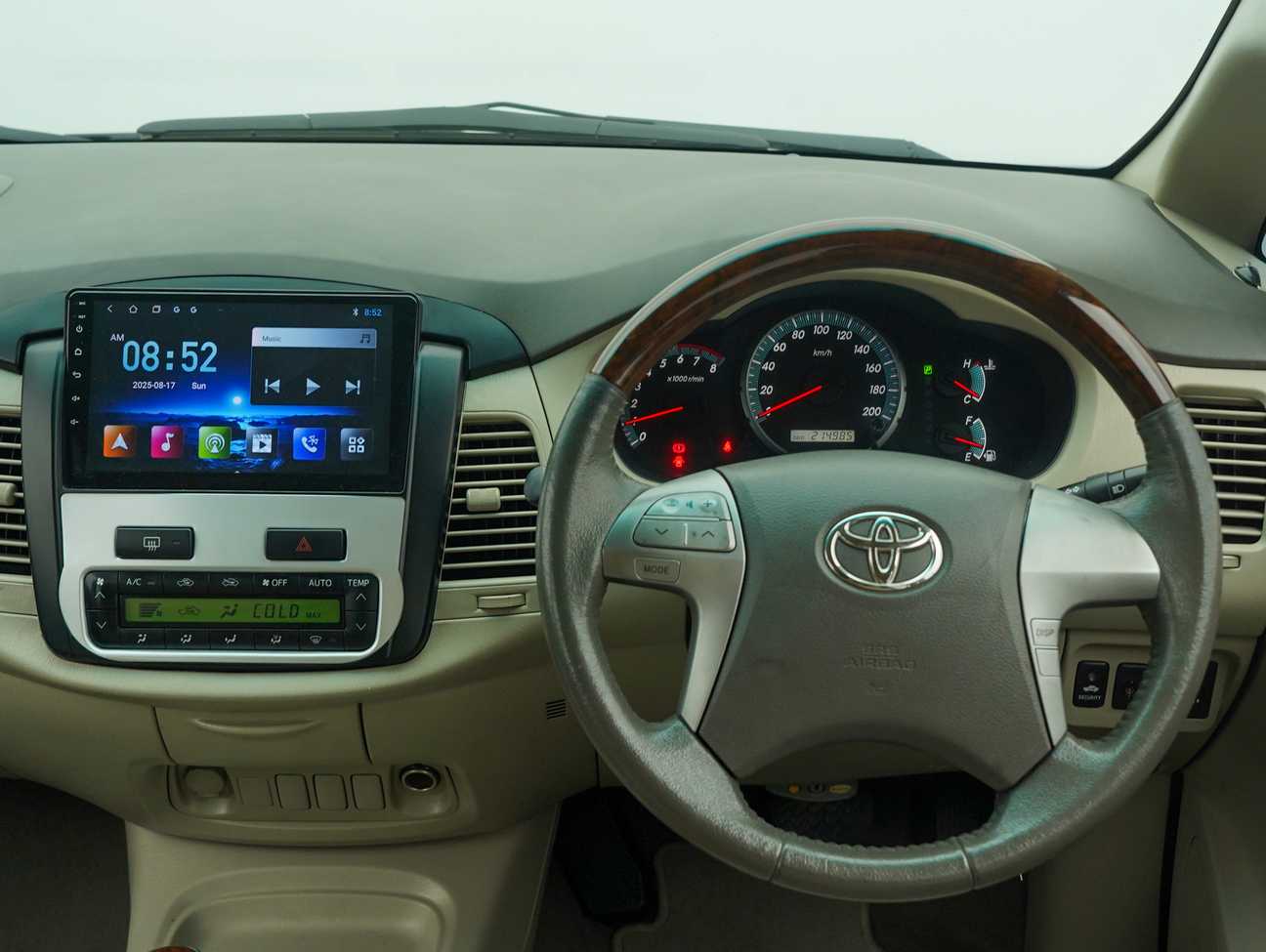 Buy used 2011 Toyota Innova G 2.0 – Carsome.my