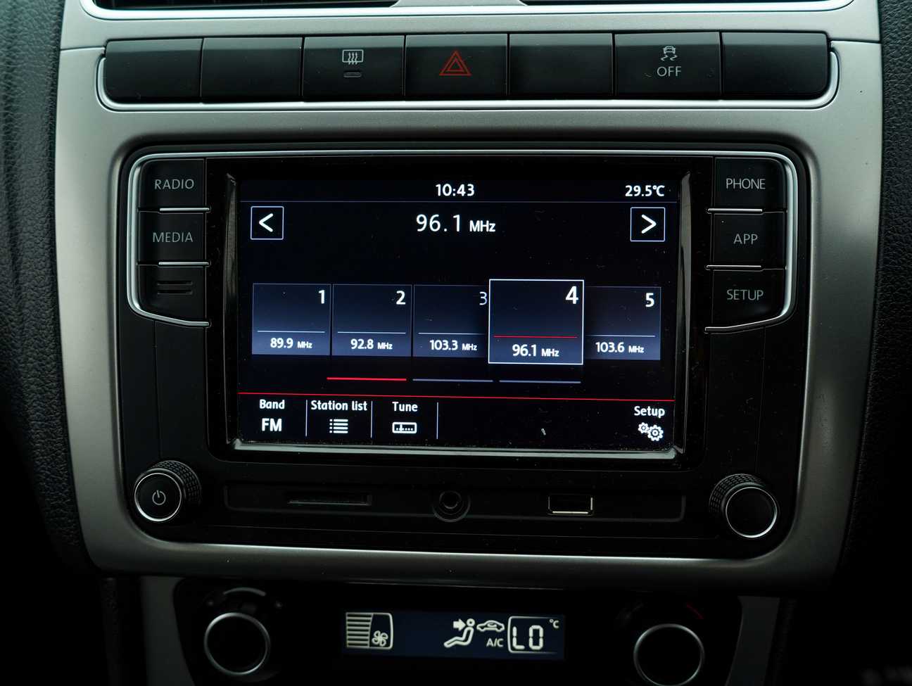 terpakai 2019 Volkswagen Vento TSI Highline 1.2