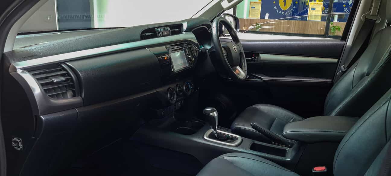 used 2016 Toyota HILUX DOUBLE CAB G 4X4 2.4