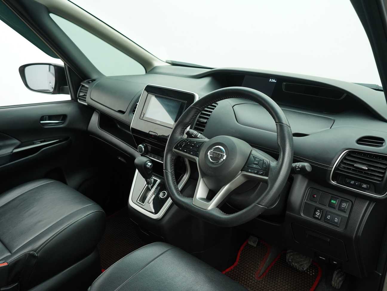 used 2018 Nissan Serena S-Hybrid High-Way Star Premium 2.0