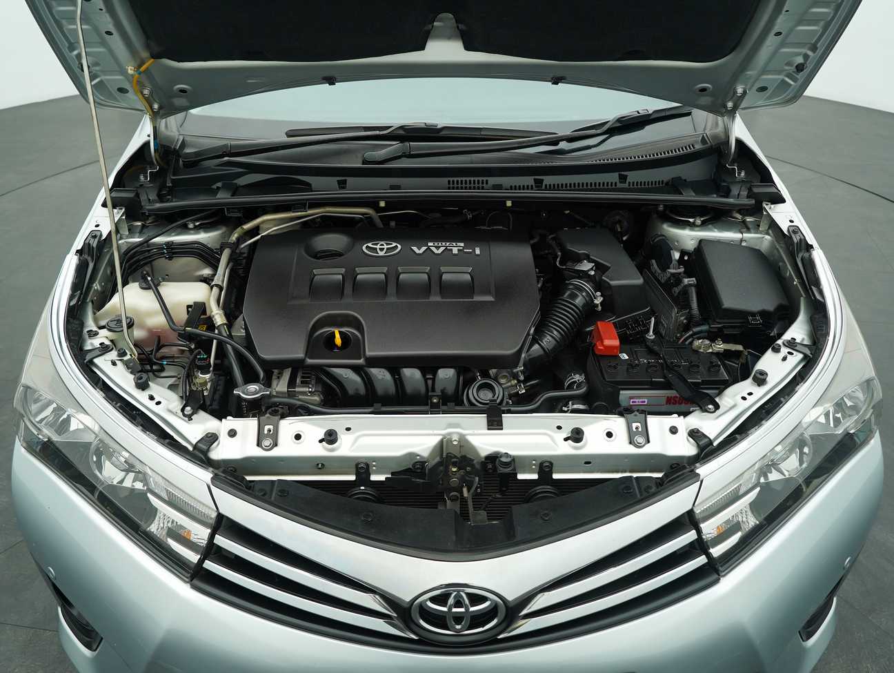 used 2015 Toyota Corolla Altis E 1.8