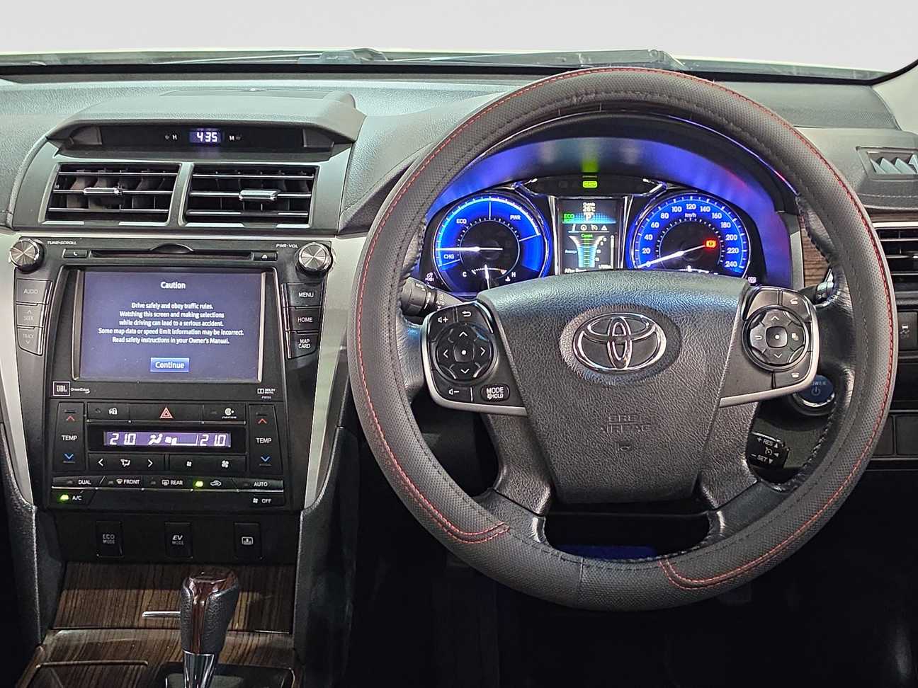 used 2016 Toyota Camry Hybrid 2.5