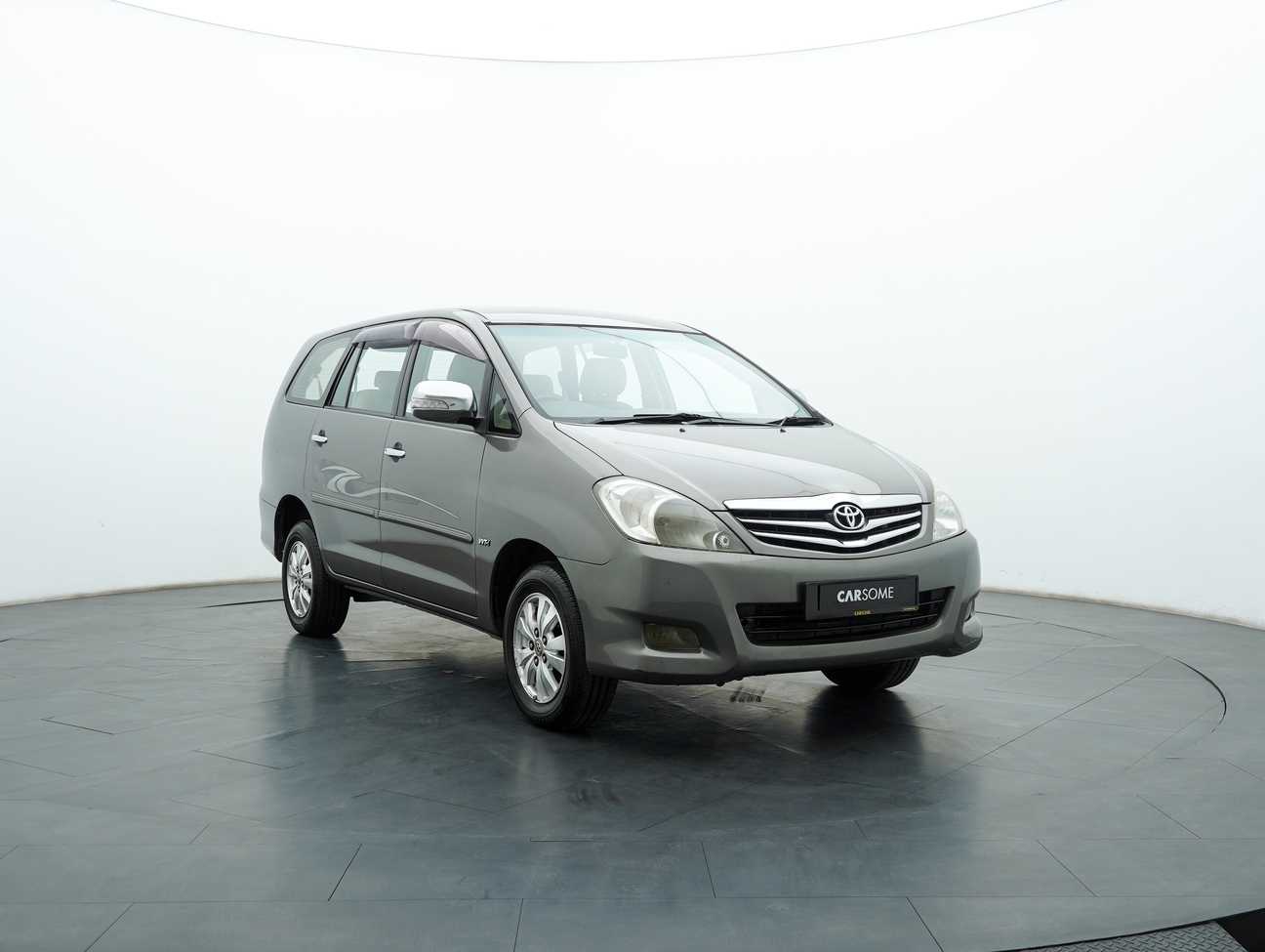 terpakai 2011 Toyota Innova G 2.0