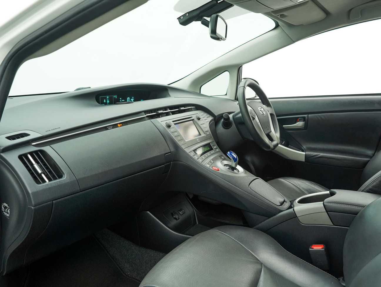 used 2013 Toyota Prius Luxury 1.8