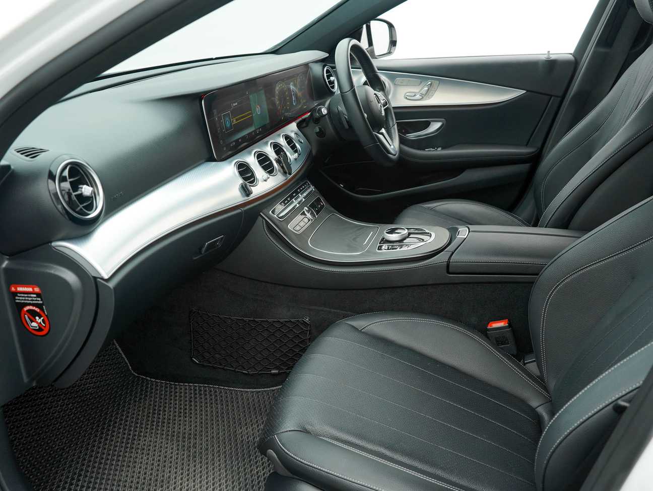 terpakai 2019 Mercedes-Benz E200 Avantgarde New Trim 2.0