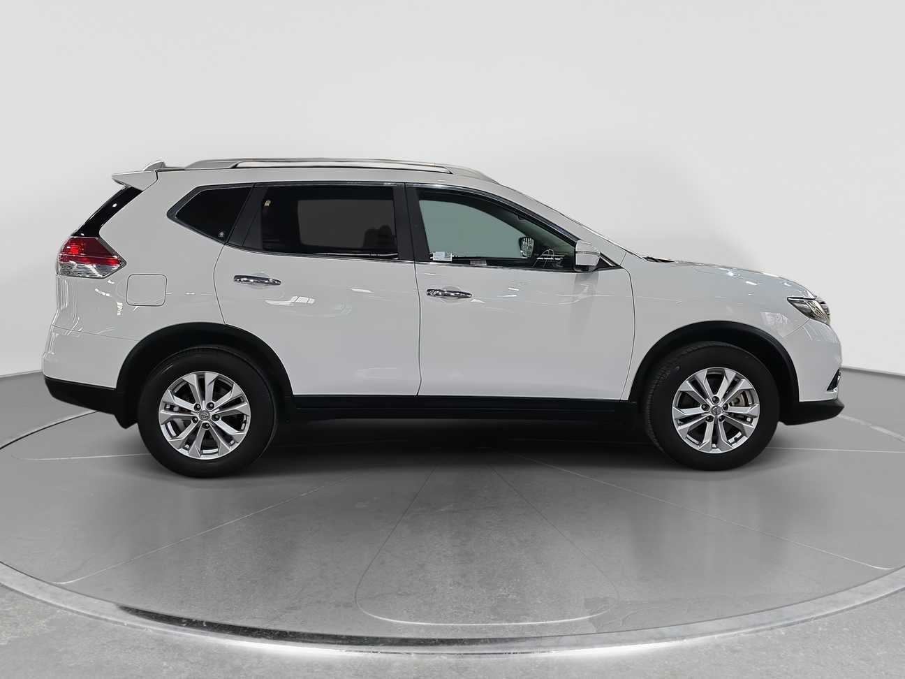 used 2015 Nissan X-Trail  2.0