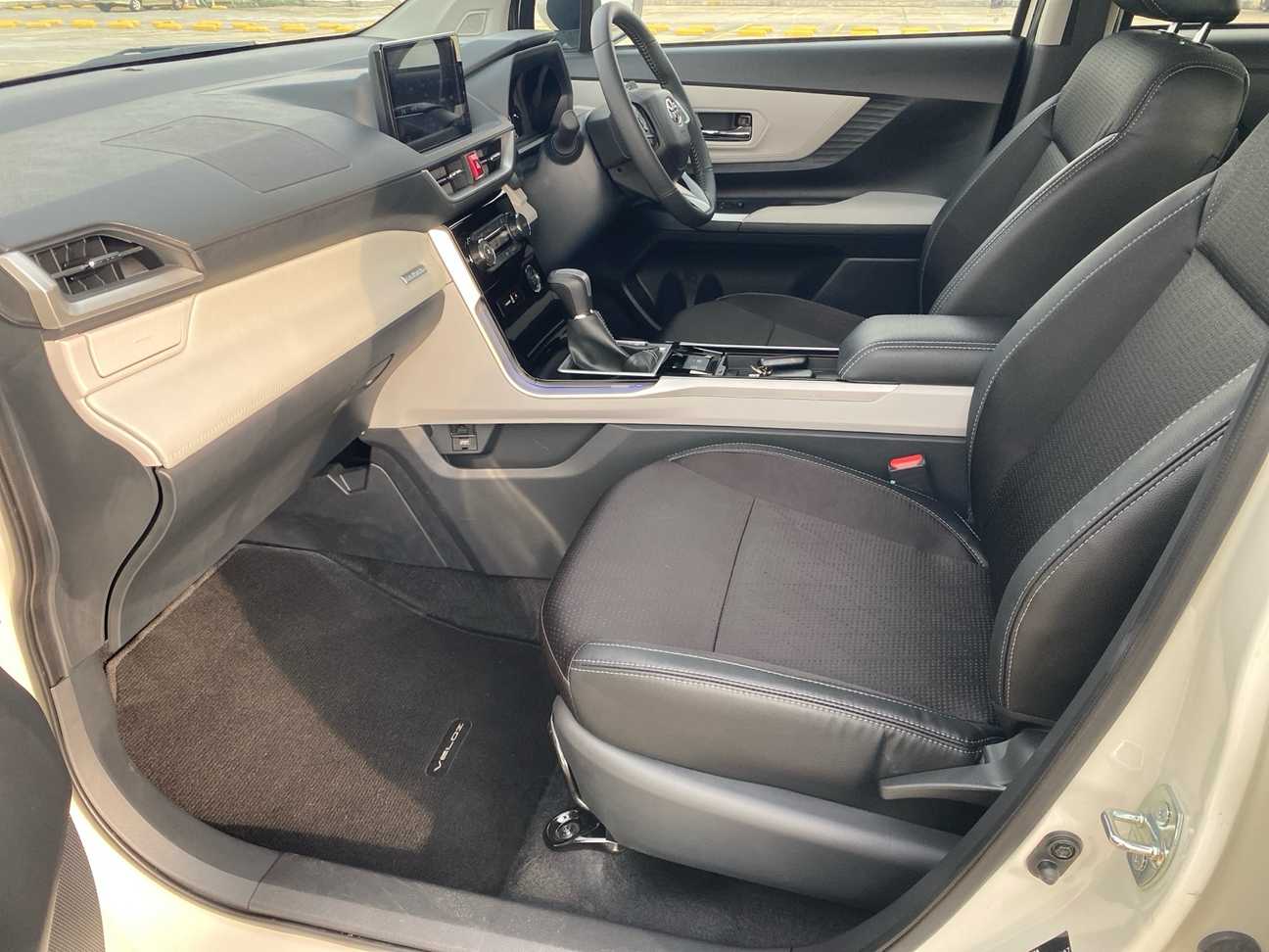 used 2025 Toyota Veloz  1.5