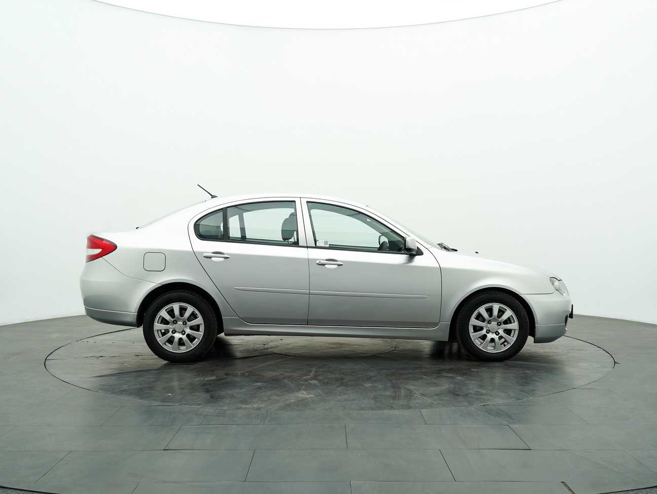 used 2014 Proton Persona SV 1.6