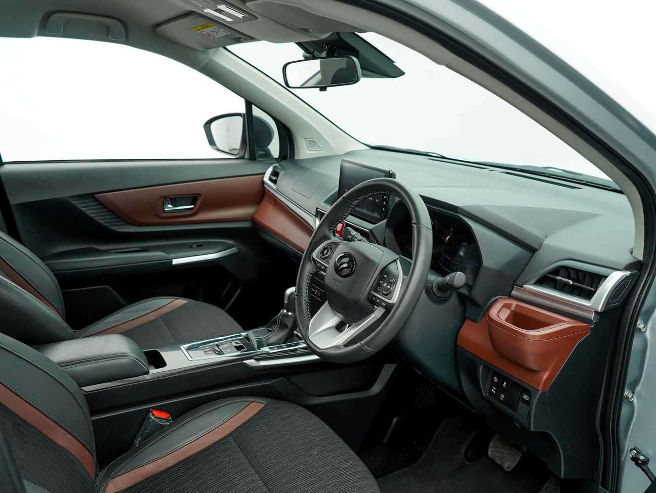 used 2023 Perodua Alza AV 1.5