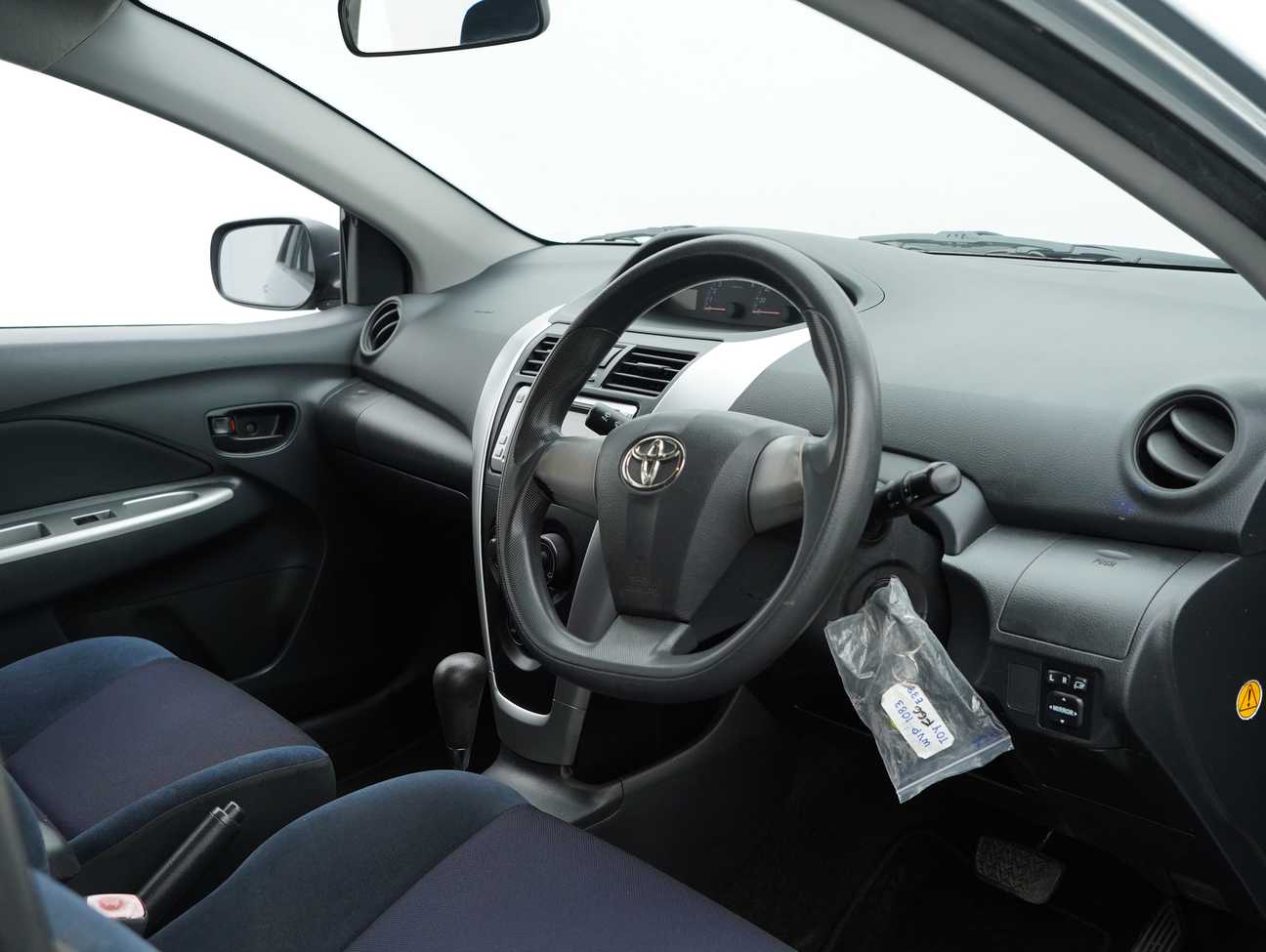 terpakai 2011 Toyota Vios E 1.5