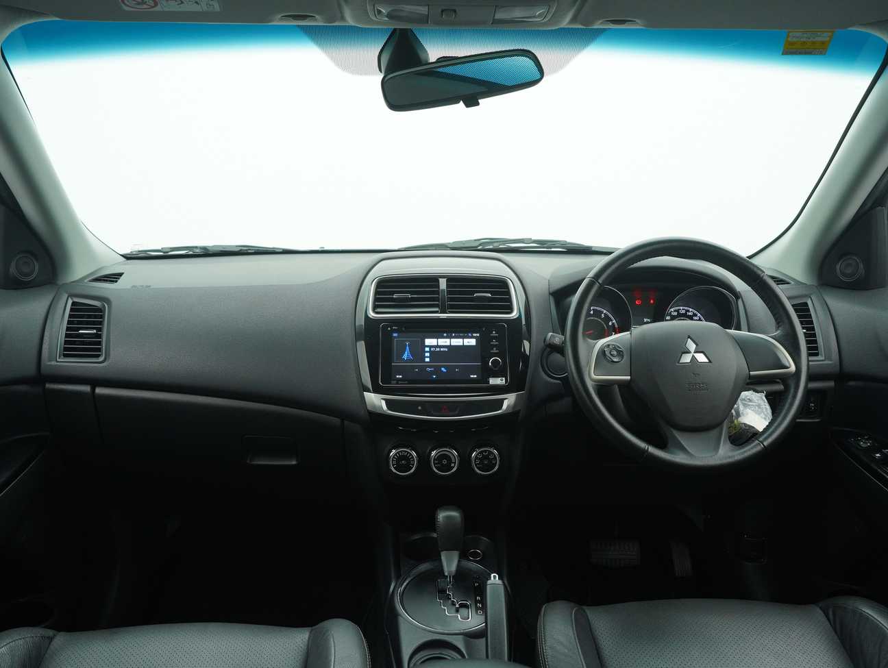 terpakai 2017 Mitsubishi ASX  2.0