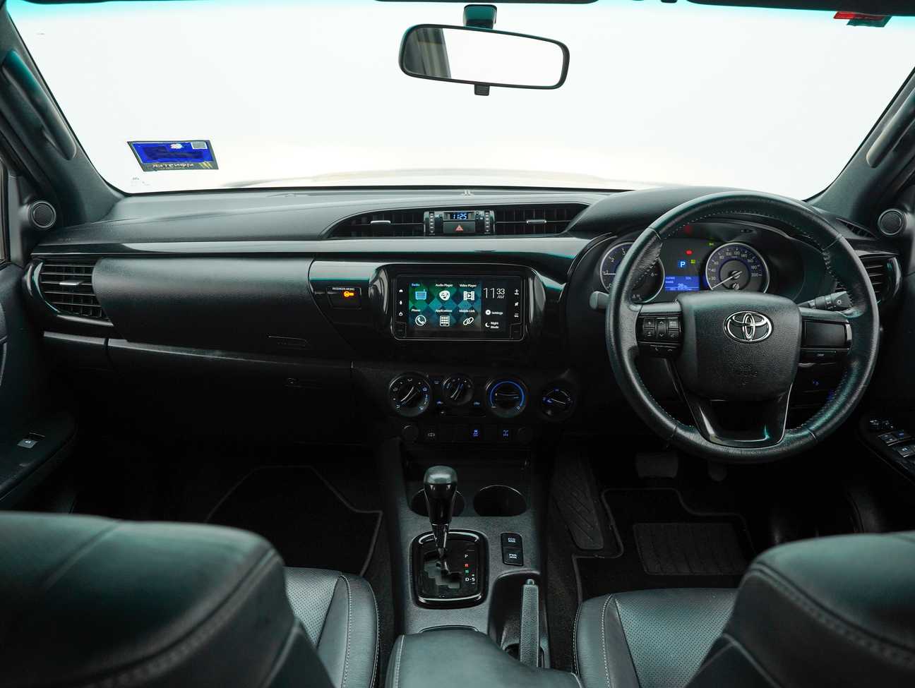 used 2019 Toyota HILUX DOUBLE CAB LE 4X4 2.4