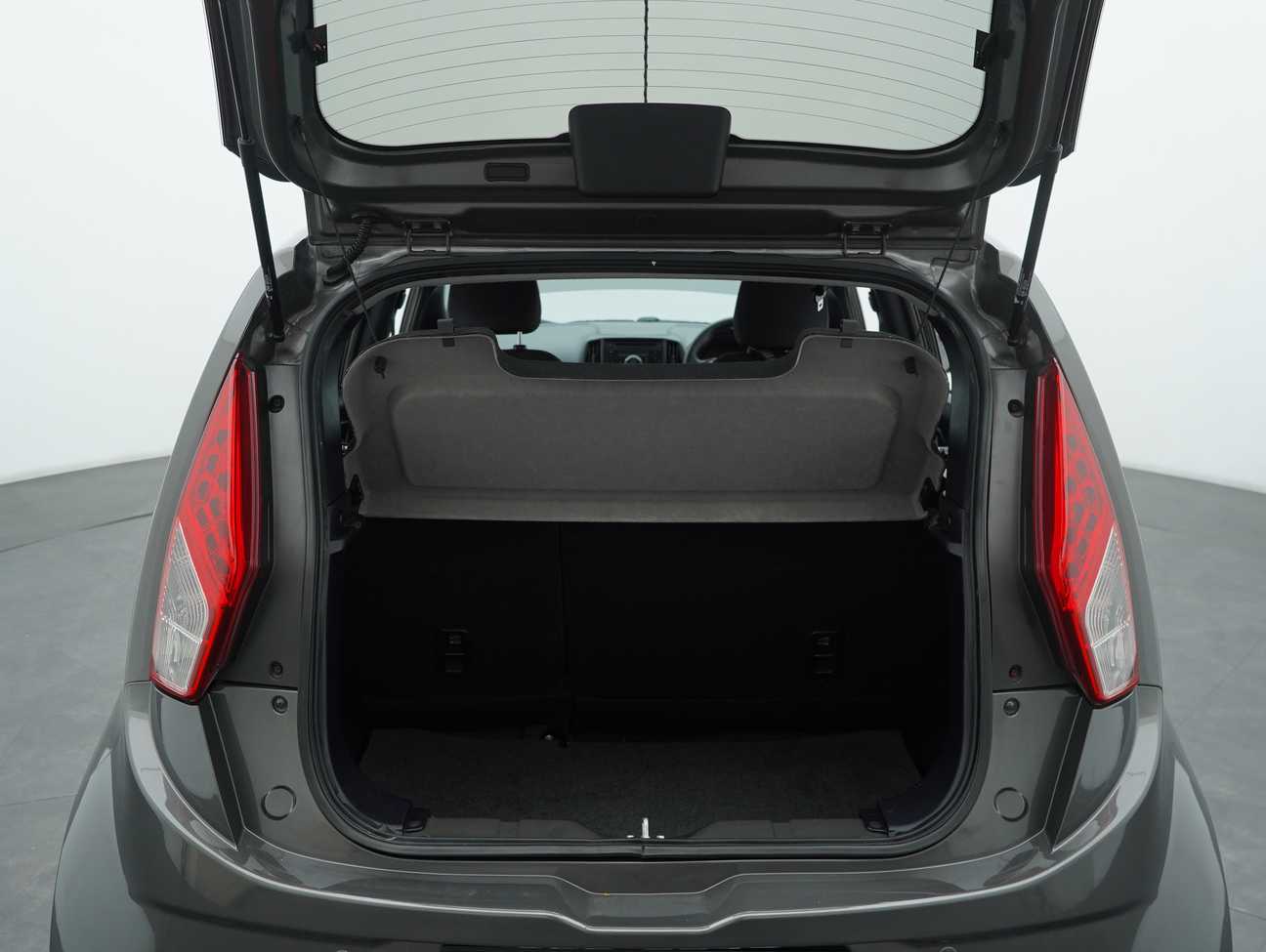 used 2015 Proton Iriz Standard 1.3