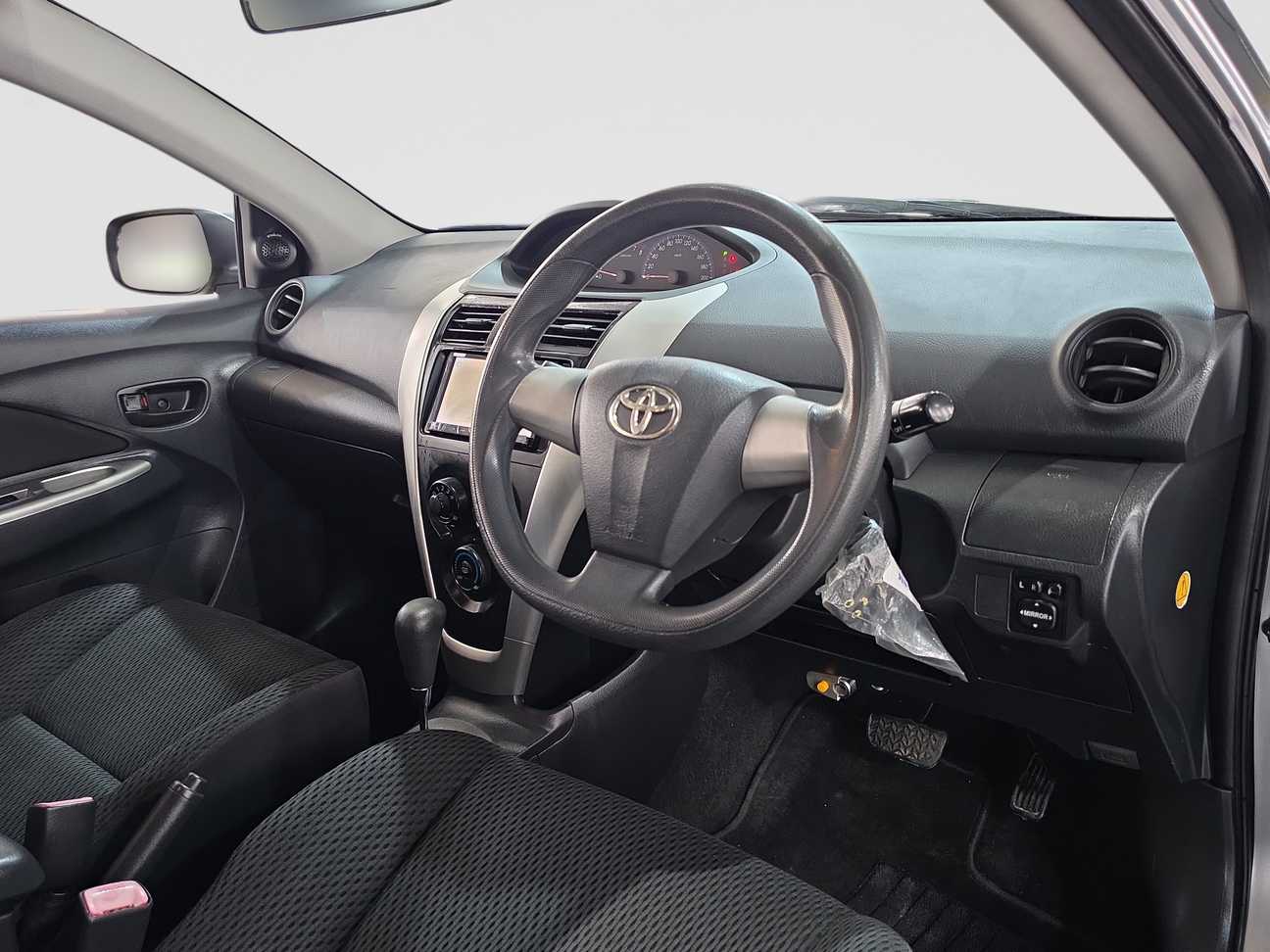 terpakai 2010 Toyota Vios E 1.5