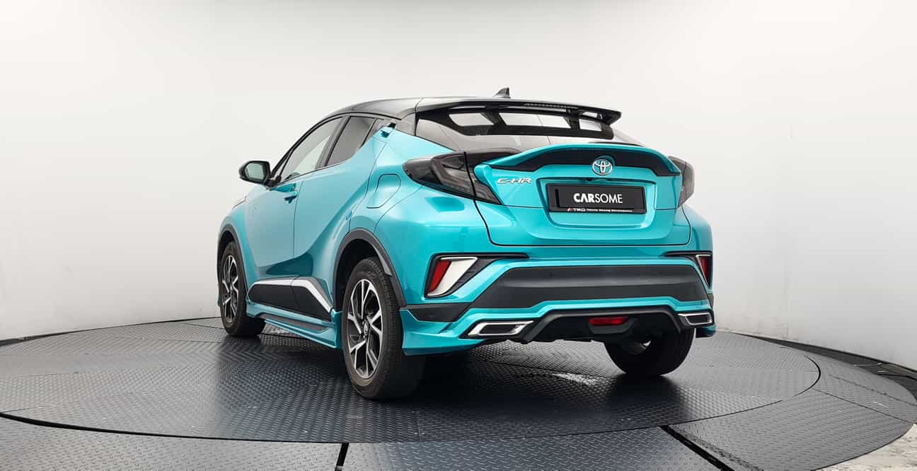 used 2019 Toyota C-HR  1.8